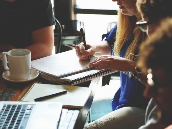 Bitrix24 CRM — business team collaboration meeting